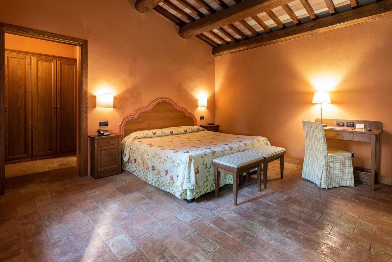 Borgo Lanciano Hotell Castelraimondo Exteriör bild