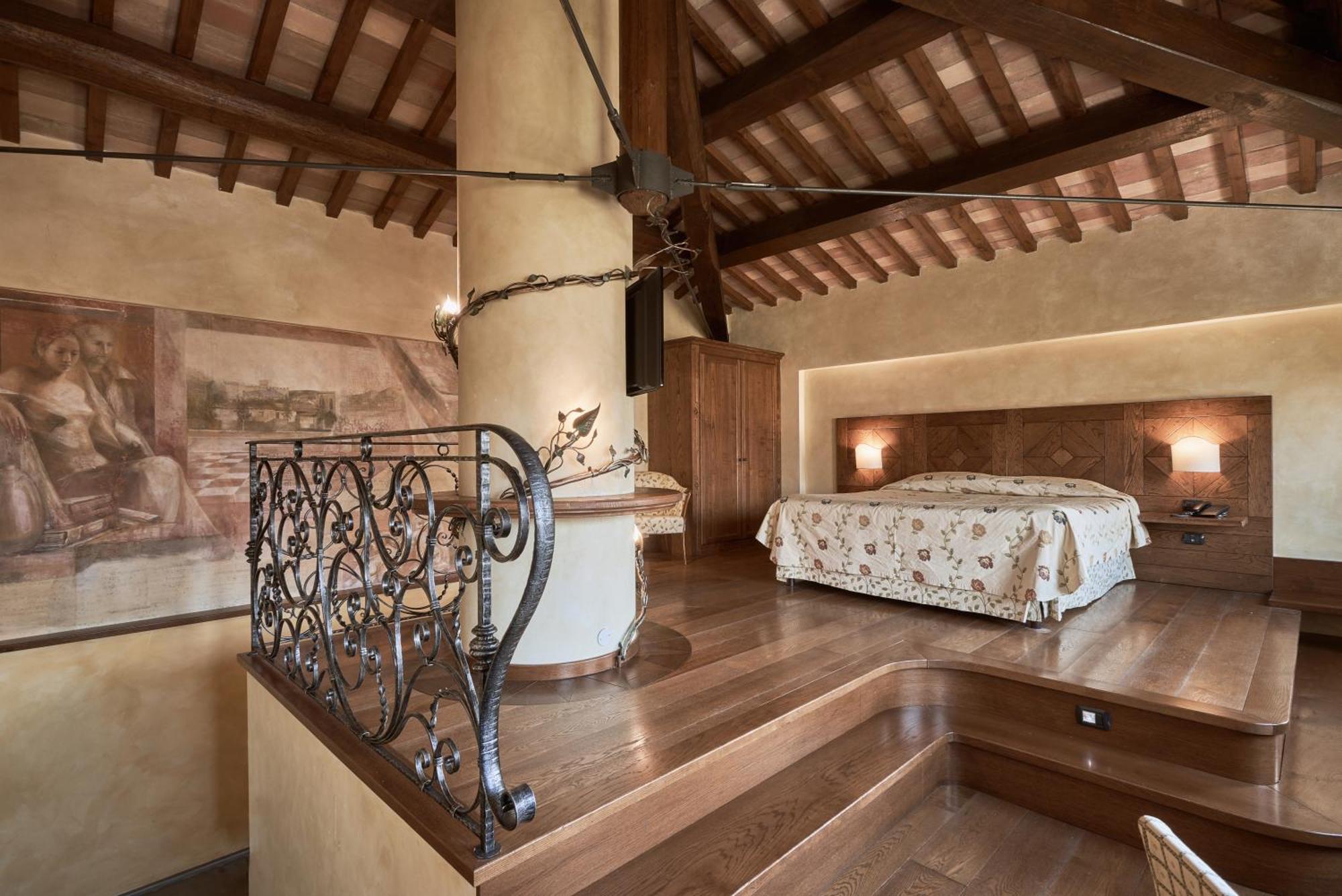 Borgo Lanciano Hotell Castelraimondo Exteriör bild