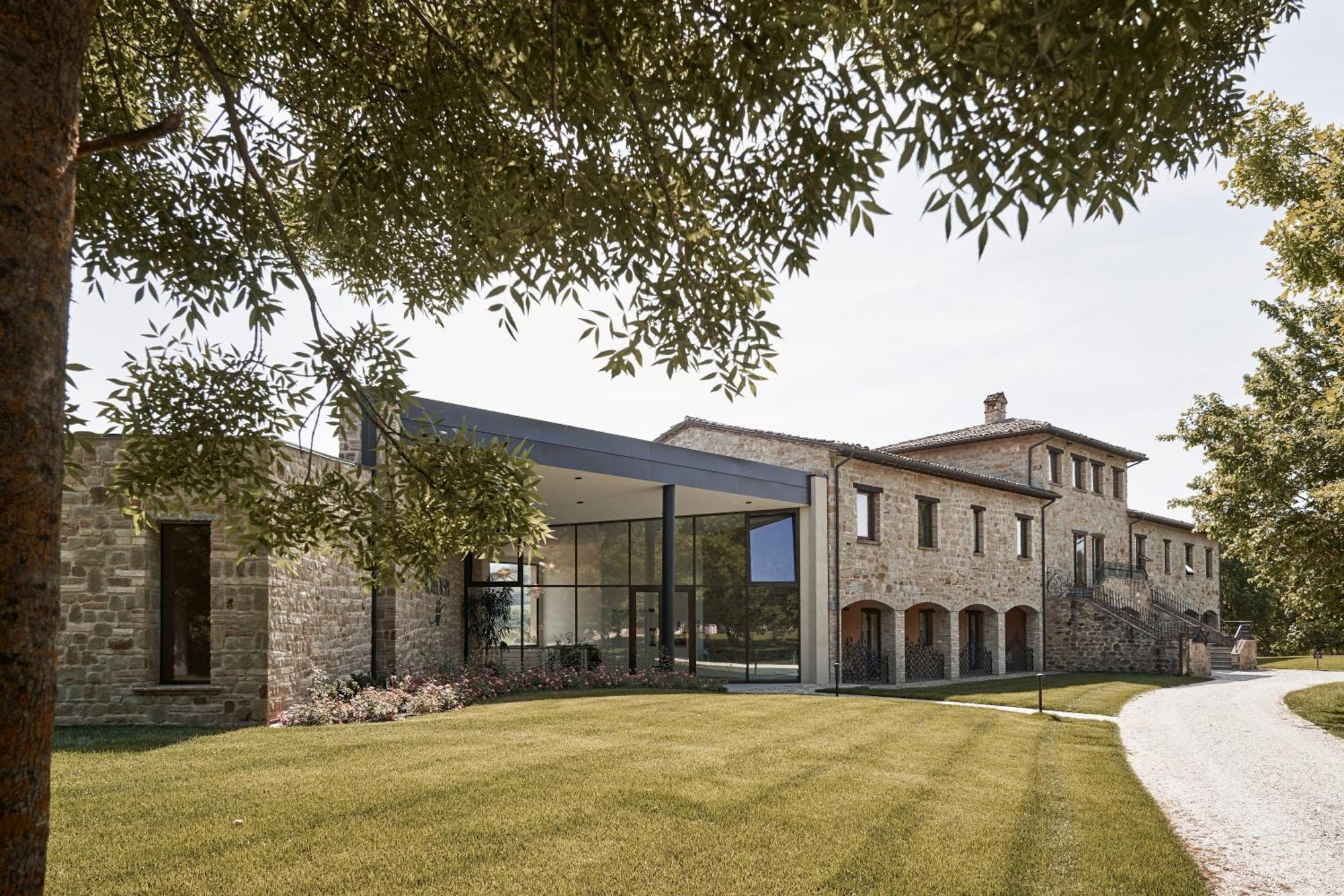 Borgo Lanciano Hotell Castelraimondo Exteriör bild