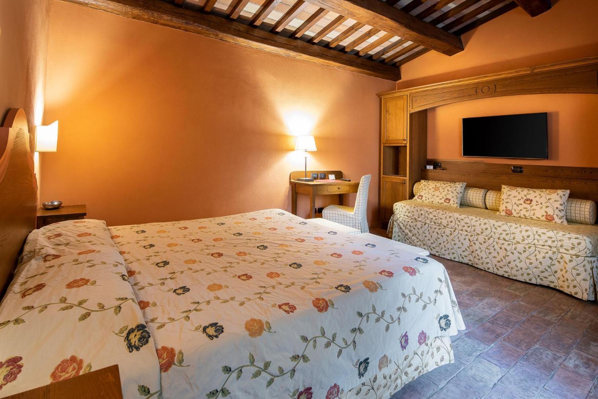 Borgo Lanciano Hotell Castelraimondo Exteriör bild